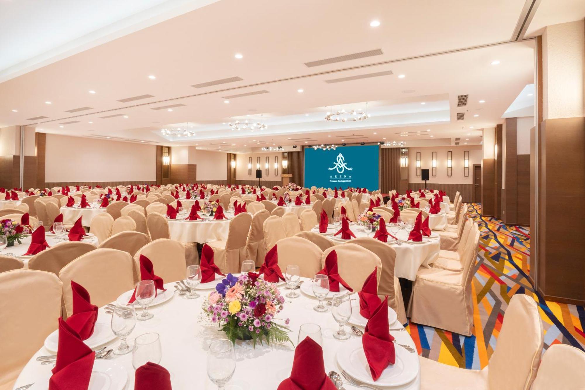 Arena Premier Hotel Seremban Ngoại thất bức ảnh